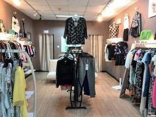 四川姑娘巧思經營，服裝店年入百萬的生意經